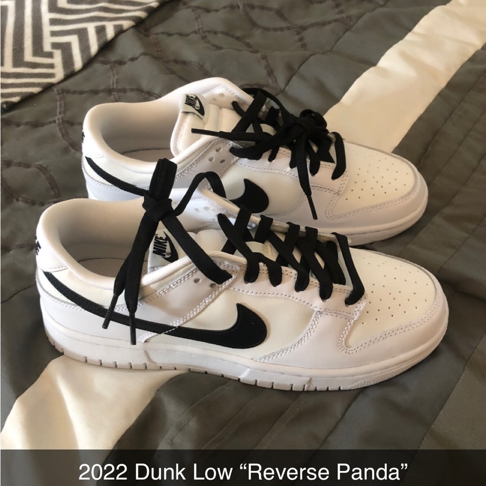2022 Dunk Low “Reverse Panda”